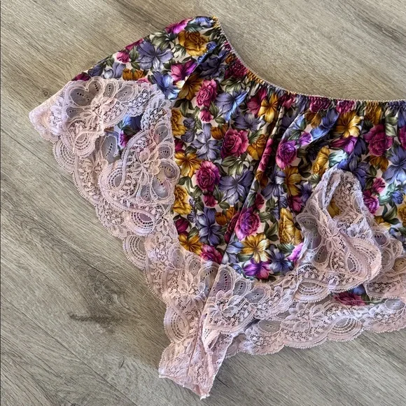 Vintage Oscar de la Renta Panties Size 7 Floral and Lace Union Made USA - Picture 3 of 9